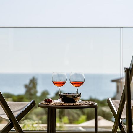 The View Hotel Sofas Coastal Retreat Pérdika Kültér fotó